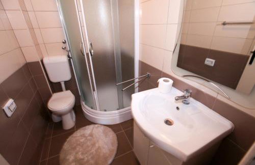 Robinson Dora - Foto 20