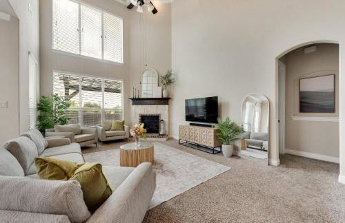 Iron & Ivy 5BR5BA Sleeps 12 - Foto 10