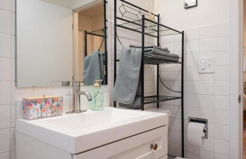 Spacious Retreat 3 Miles to Airport 12 to Seattle - Foto 19