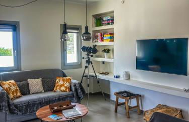 Apademia Skyros Luxury Apartment - Photo 17