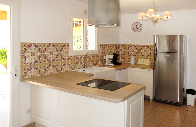 5 bedroom House in Carqueiranne with private pool and garden - Photo 9