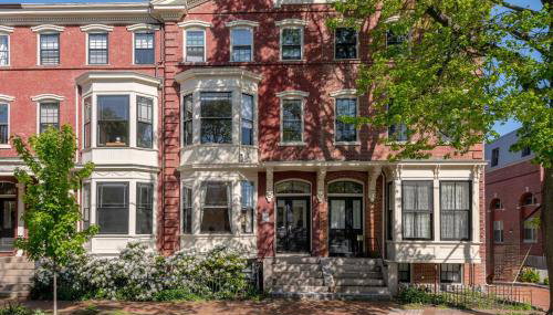 The 87th Townhome - Local Landmark Property - Foto 1