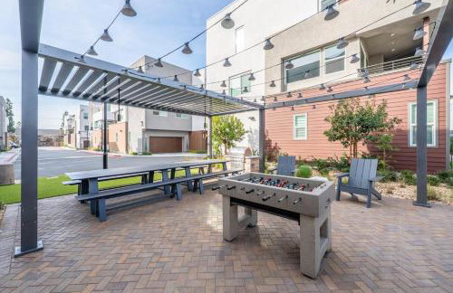 Central Santa Ana - Modern 4BR Home Near Disneyland - Foto 2