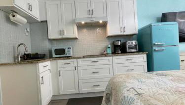 Ocean Views Retreat Enjoy the Ocean View from your balcony - Foto 3, stove