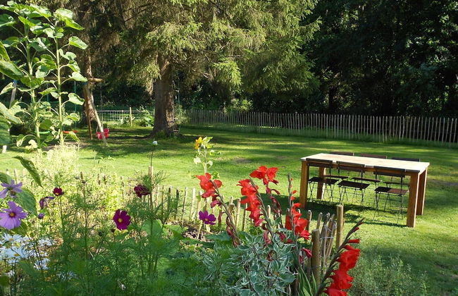 Regional House With Exposed Timber Frame Elements Full of Authenticity and Charm in a Green Area - Photo 25