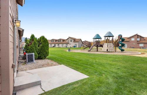 Near Tamarack AC Kitchen TV Washer Dryer - Foto 36