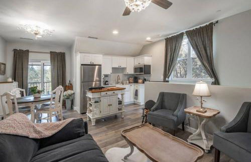 Fawn Chalet in the Prescott Pines Near Downtown - Foto 1