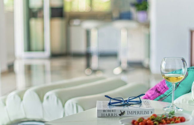 Spacious Detached Villa with Pool near Pula with sea View - Foto 25