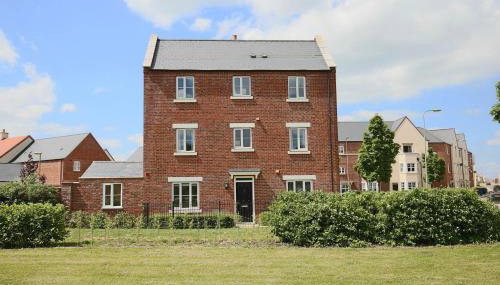 Premium 4 large double bed townhouse in Bicester, next to Bicester Village - Foto 4
