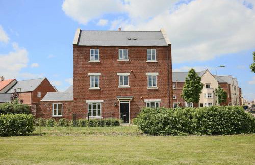 Premium 4 large double bed townhouse in Bicester, next to Bicester Village - Foto 4