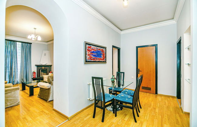 Azneft Garden Apartment - Foto 15