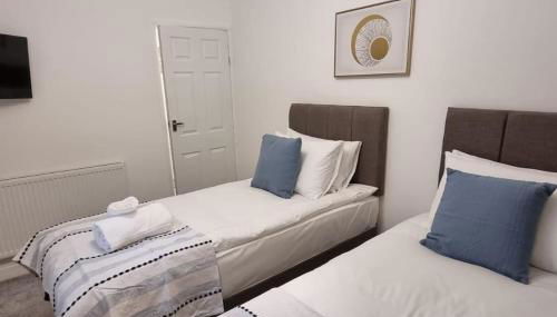 Contractor Base - Flexible Parking - Smart TVs in Rooms - Foto 4