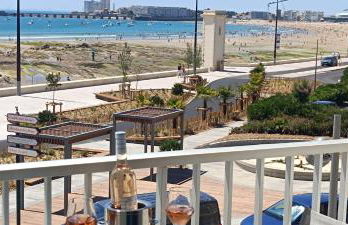T2 2-4 pers-Balcon-Magnifique Vue Mer et Baie des Sables d'Olonne - Foto 1