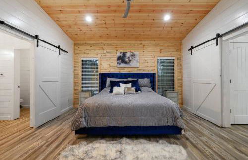 Diamond Cabin w/ jet shower & secluded back deck! - Foto 15