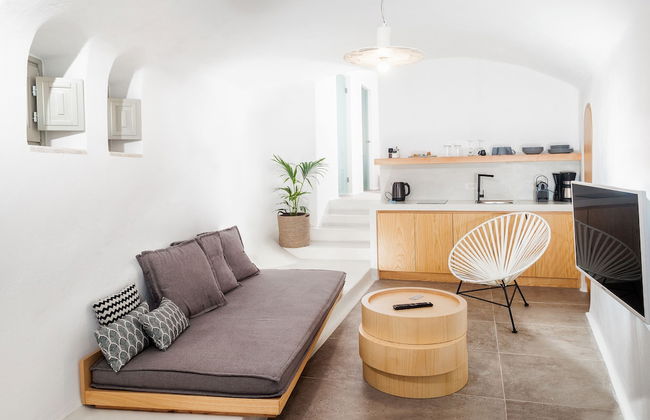 Santorini Soul Villas - Photo 26