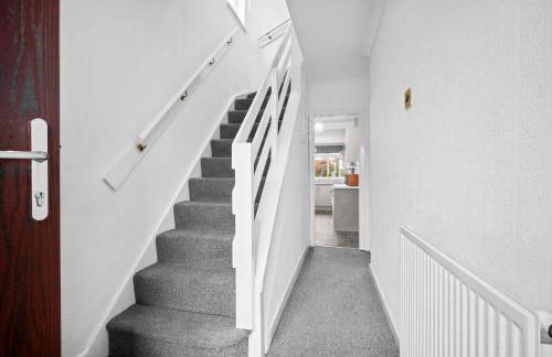 Stylish 3 Bedroom House - Parking - Garden - Great Barr - Netflix - Top Rated -121J - Foto 15