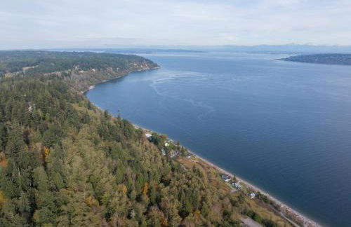 Water Views, Walk to Beach! New Hot Tub! - Foto 61