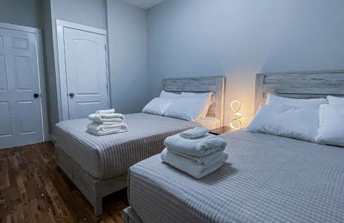 Modern 3BR Walk to Subway 2 Min to LOGAN Airport - Foto 4