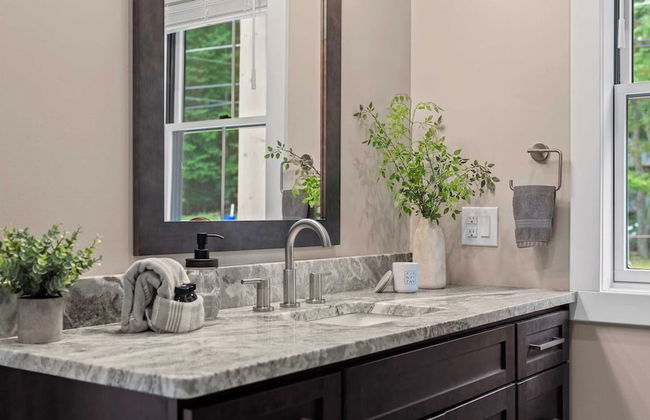 Lakeside Serenity by Avantstay Lakefront, Newly Built, Deck w/ Views! - Foto 42