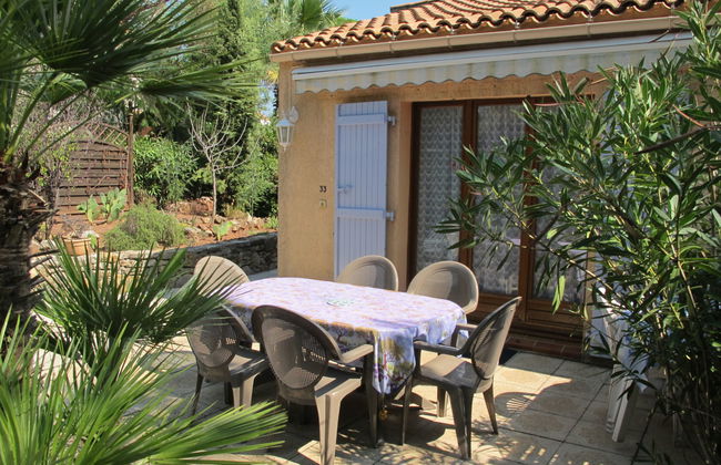 2 bedroom House in La Motte with swimming pool and garden - Photo 2