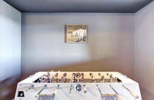 The Gathering Place! Sleeps 24, Lakeview, Game room - Foto 46