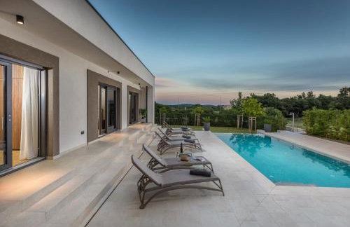 Villa Lastine by Villsy - Photo 14