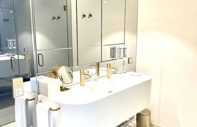 MONDRIAN Luxury Suites UNESCO Old Town - Photo 67