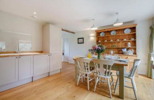 3 Bed in Staplecross oc-rh1162 - Photo 8