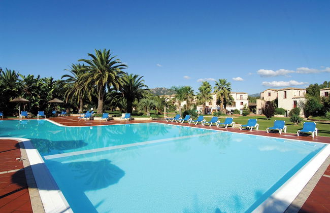 Classical Residence Baia Delle Palme 2 Bedroom Sleeps 6 Trillo 6 - Foto 8