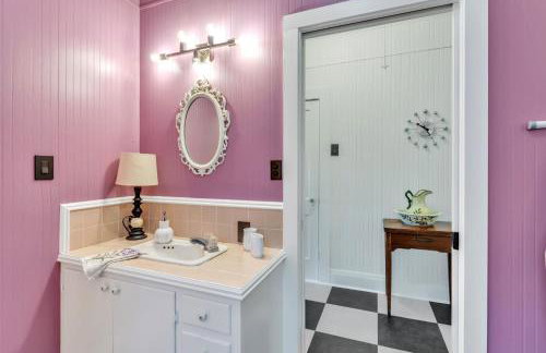Retro Revival with Modern Comfort - A Mid-Century Gem in Gonzales LA - Foto 34
