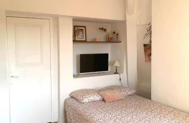 Vintage Apartment - Train Station & Comédie - Foto 10