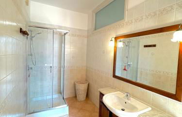 Armando's House - Photo 8