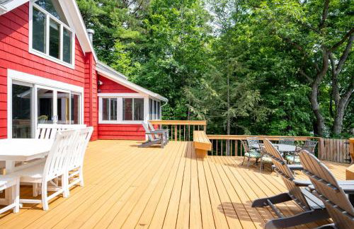 Lake house w/ indr pool and jacuzzi - Foto 72