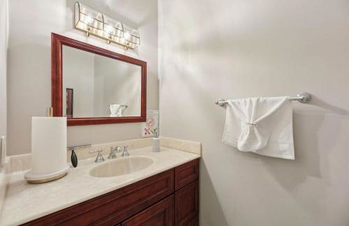 DC Luxury Retreat in Forest Spacious Full of Fun - Foto 14