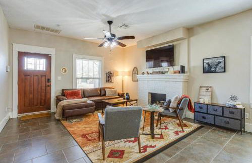 Chic Lawton Home, 5 Mins to Fort Sill! - Photo 6