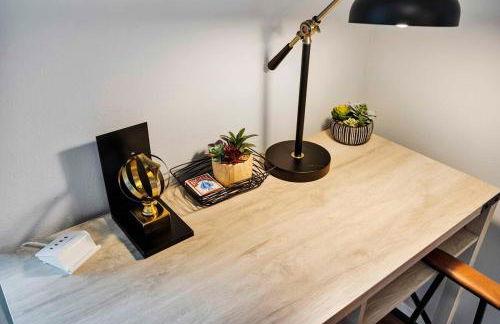 Univ Research Park - Free Underground Parking and Pool - Foto 7