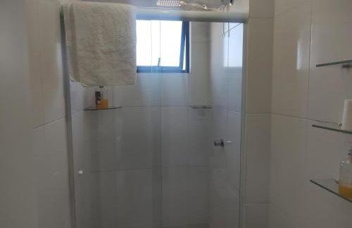 Ap 2 quartos amplos, com Ar condicionado central, Internet, Netflix e Garagem privativa - Foto 24