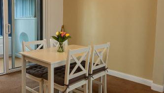 Elegant & Cozy 3 Bed End Terraced Stay - Foto 3