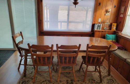 4 Seasons 4 bedroom lake level home - Foto 36