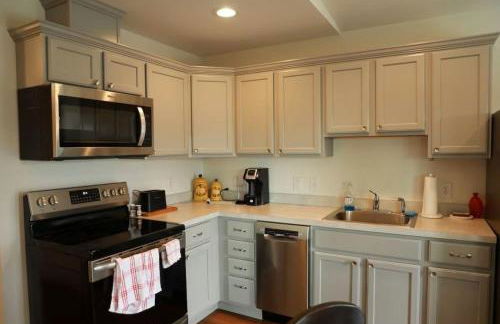 Lakeview Retreat with Fire Pit and Total Privacy - Foto 3