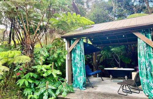 Romantic Retreat, Relax at Hot-tub, Indoor & Outdoor shower, firepit, 5 min to Hawaii Volcano park - Foto 58