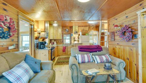 Pet-Friendly Waterfront Minong Cabin with Fire Pit - Foto 5