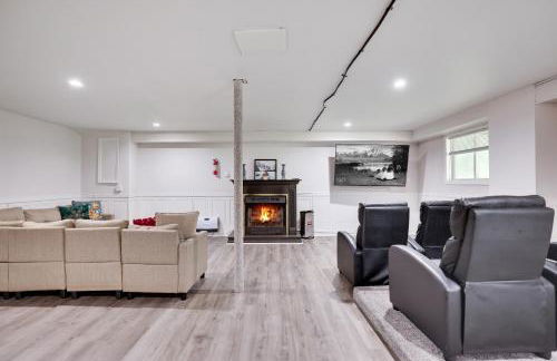 Hot Tub & Theater Haven-Lake and Ski Retreat - Foto 52