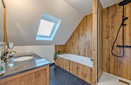 la villa iodée, le confort d une maison neuve équipée d une piscine intérieure chauffée toute l année, très proche des plus belles plages - Foto 12