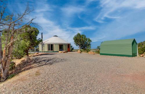 Mountainside Yurt with Views Less Than 3 Mi to Black Canyon! - Foto 24