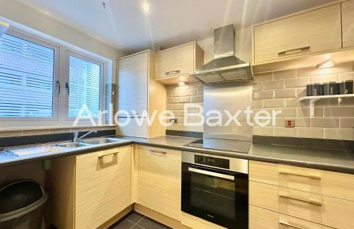 Modern 4-Bedroom House, Families and Contractors - Foto 5