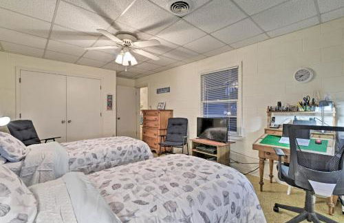 Pet-Friendly Second Row House Steps to Beach! - Foto 21