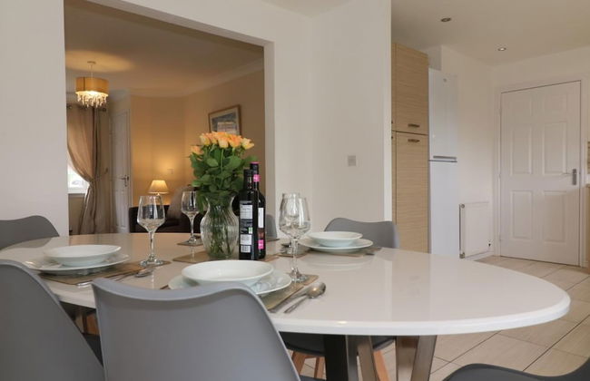 Wilkie House Holytown - Photo 14