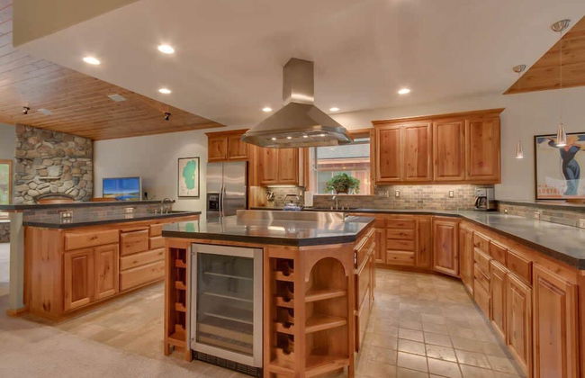 Angora Mountain Lodge - Pool Table, Ping Pong, Shuffle Board - Photo 9