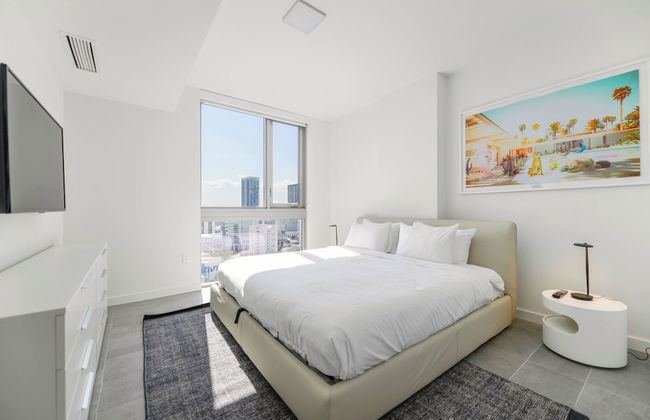 Amazing Apartments with city Views - Photo 16